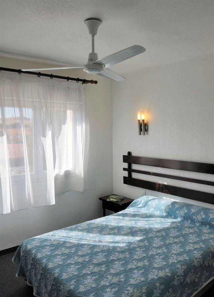 Hotel Les Mimosas Argeles-sur-Mer Ngoại thất bức ảnh